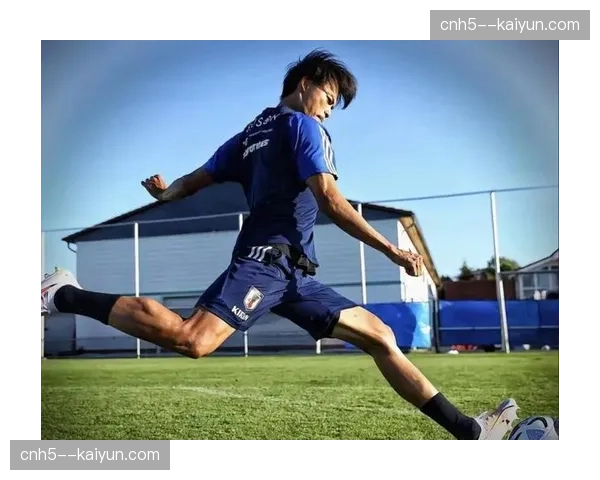 热刺快攻次数15次联赛垫底，由守转攻速度严重不足